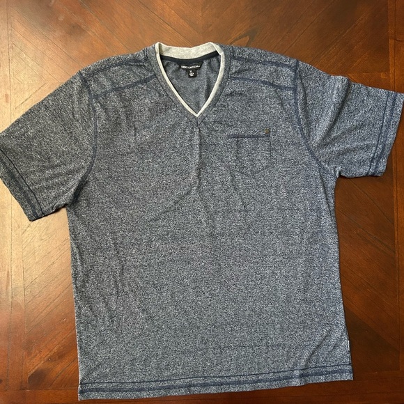 DISTORTION Men's Blue V-Neck Shirt SIZE XL - Picture 2 of 8